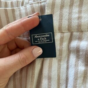 Abercrombie and Fitch Uttra High Rise Linen striped pants